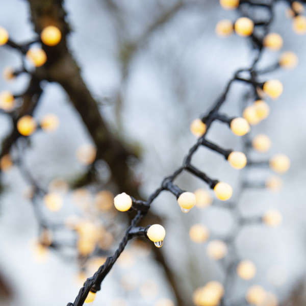LED Lichterkette Berry Mini - 300 warmweiße opale LED - 6m - 8 Funk... von MARELIDA