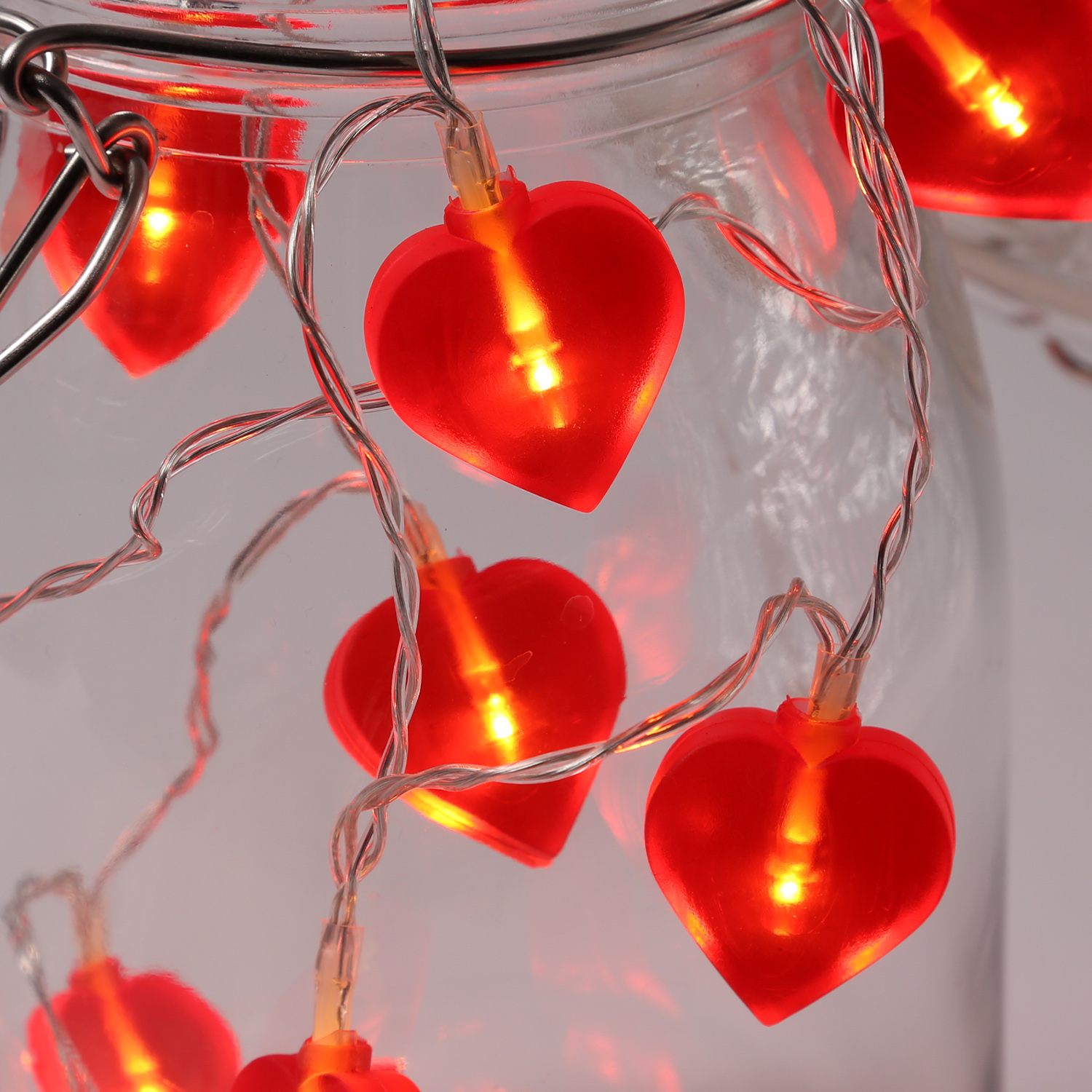 LED Lichterkette Herzen - 10 warmweiße LED - L: 90cm - Batteriebetrieb - rot LED Lichterkette Herzen - 10 warmweiße LED - L: 90cm - Batteriebetrieb - rot von MARELIDA