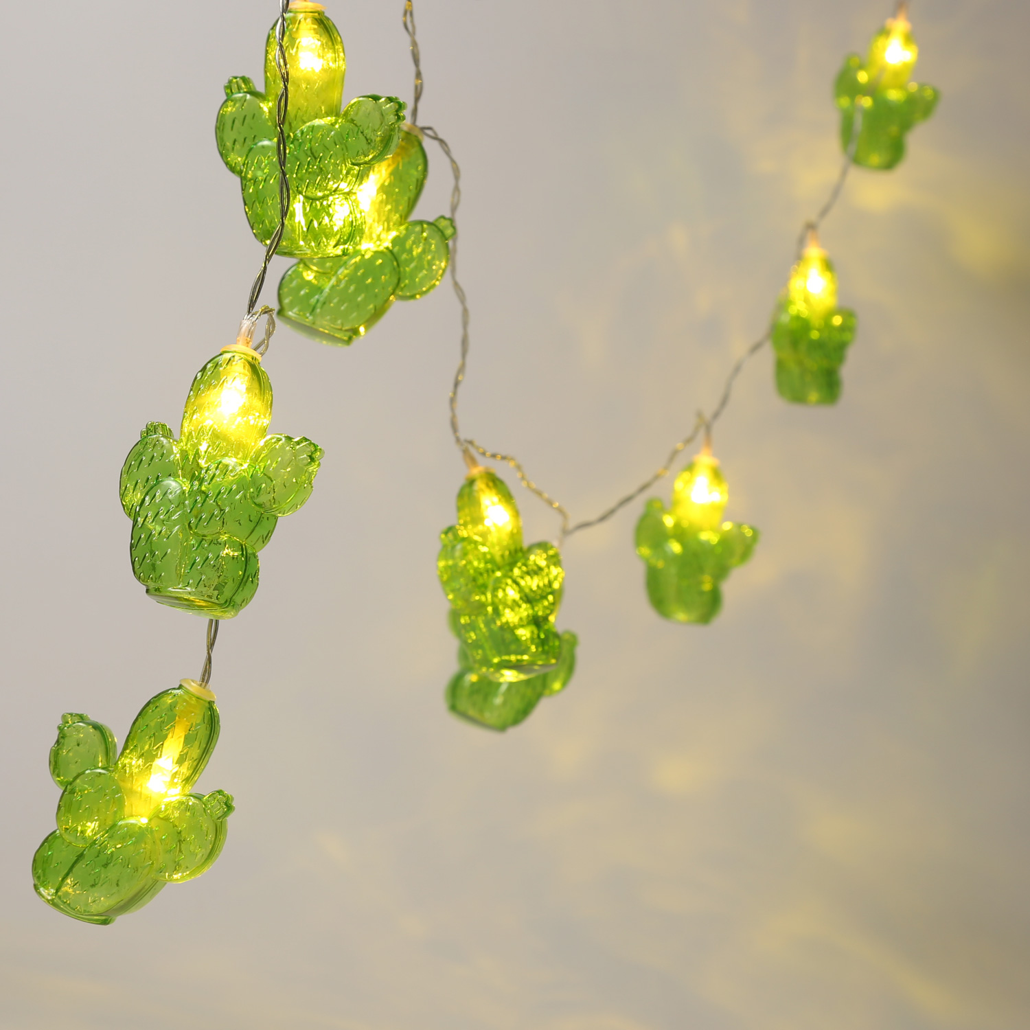 LED Lichterkette Kaktus - 10 warmweiße LED - Batteriebetrieb - L: 1,35m - grün LED Lichterkette Kaktus - 10 warmweiße LED - Batteriebetrieb - L: 1,35m - grün von MARELIDA