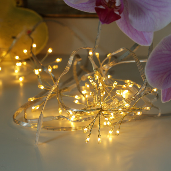 LED Lichterkette Pusteblume - Feuerwerk Blume - 90 Tautropfen LED -... von MARELIDA