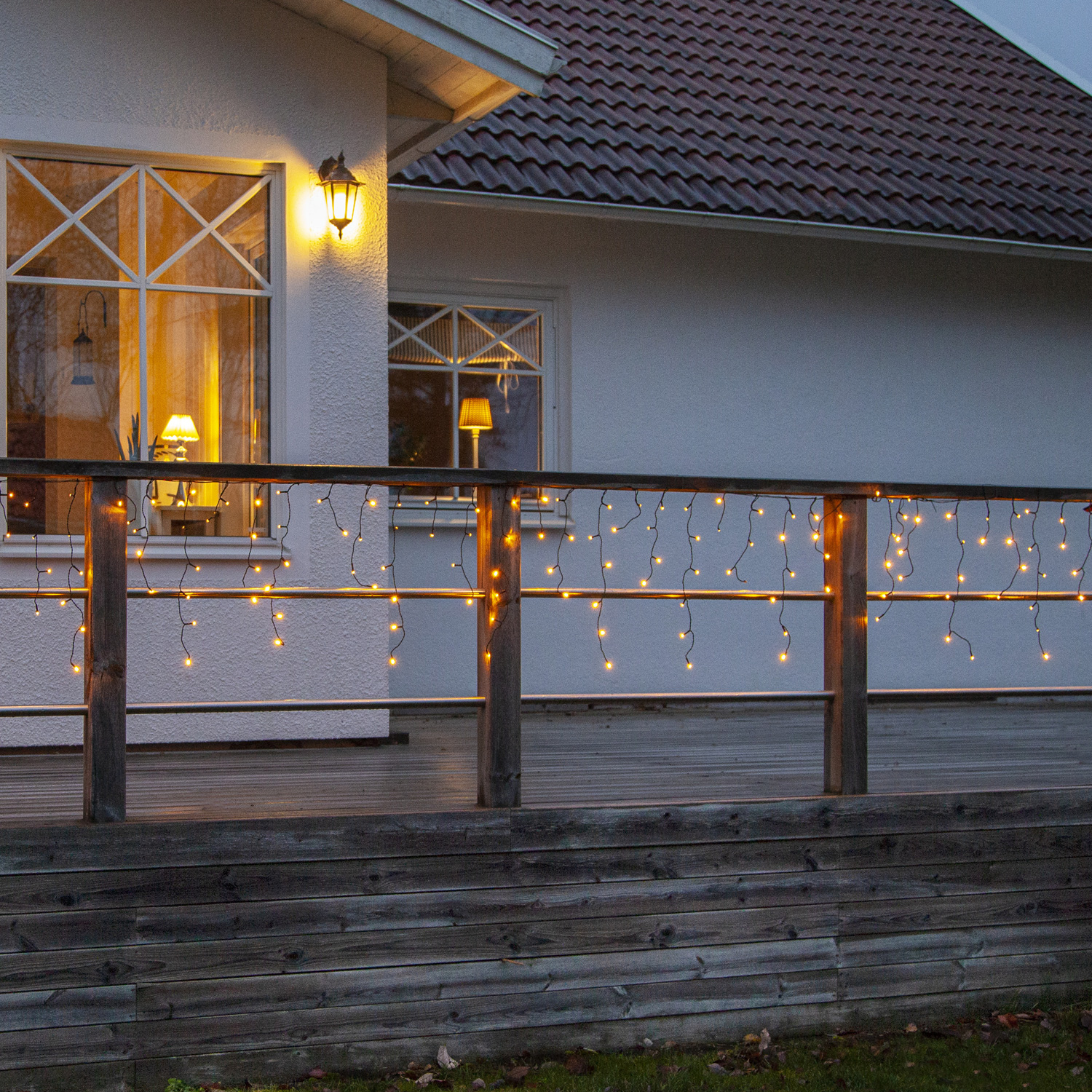 LED Lichtvorhang Eisregen - GOLDEN LED Serie - 480 ultra warmweiße LED - L: 11,9m, H: 55cm - Außen von MARELIDA