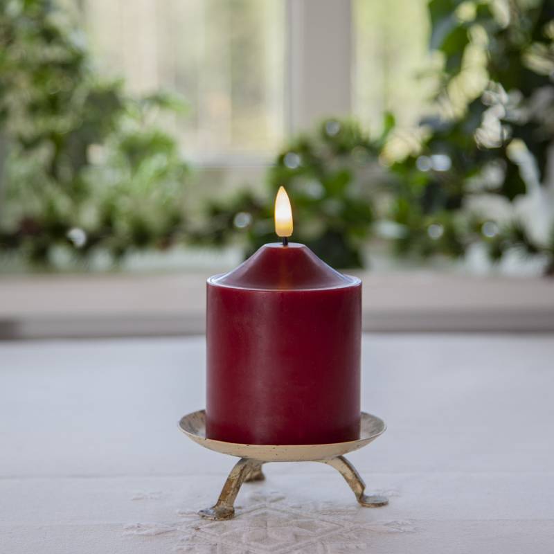 LED Stumpenkerze Flamme - Echtwachs - warmweiße 3D Flamme - H: 12cm - Batteriebetrieb - Timer - rot von MARELIDA