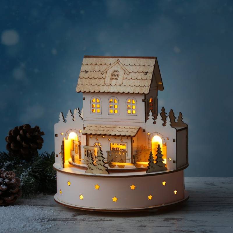 LED Weihnachtshaus mit Musik und fahrendem Zug - beleuchtete Weihnachtsszene - H: 19,5cm von MARELIDA