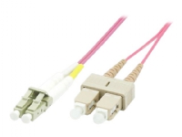 MicroConnect - Netzwerkkabel - LC/UPC Multimode (Stecker) auf SC/UPC Multimode (Stecker) - 1,5 m. - 2 mm - Glasfaser - Duplex - 50 / 125 my - OM4 - halogenfrei - erika-violett von MICROCONNECT