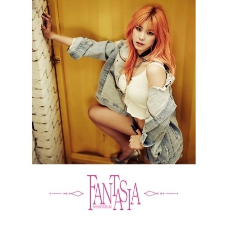 Fantasia (1St Mini Album Special) <Random Photocard 2Ea + Mini Poster 1Ea + Photobook 84P + Dvd> von MUSICSTORE