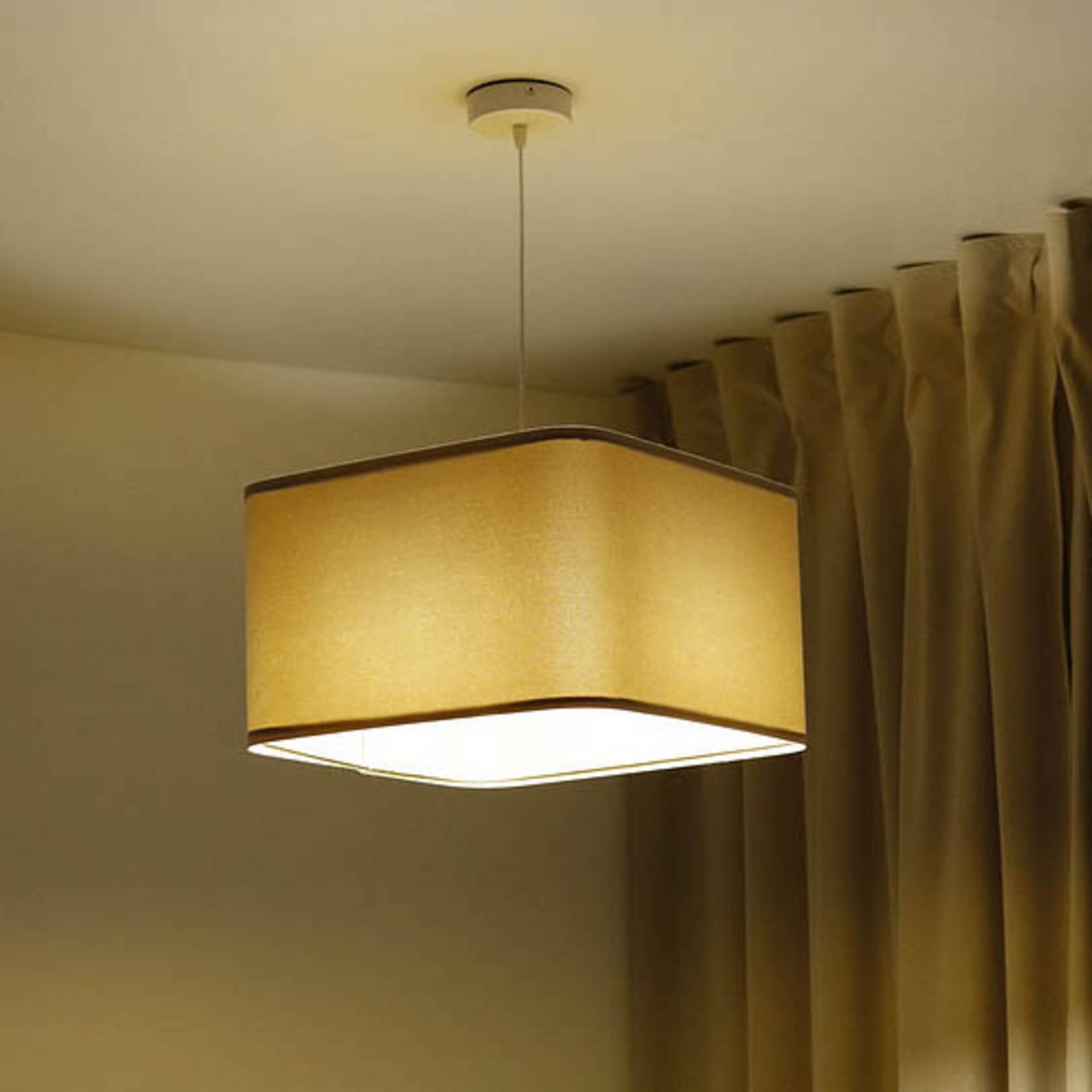 Hängeleuchte Kwadro, beige, 40 x 40 cm, Velourstoff Hängeleuchte Kwadro, beige, 40 x 40 cm, Velourstoff von Maco Design