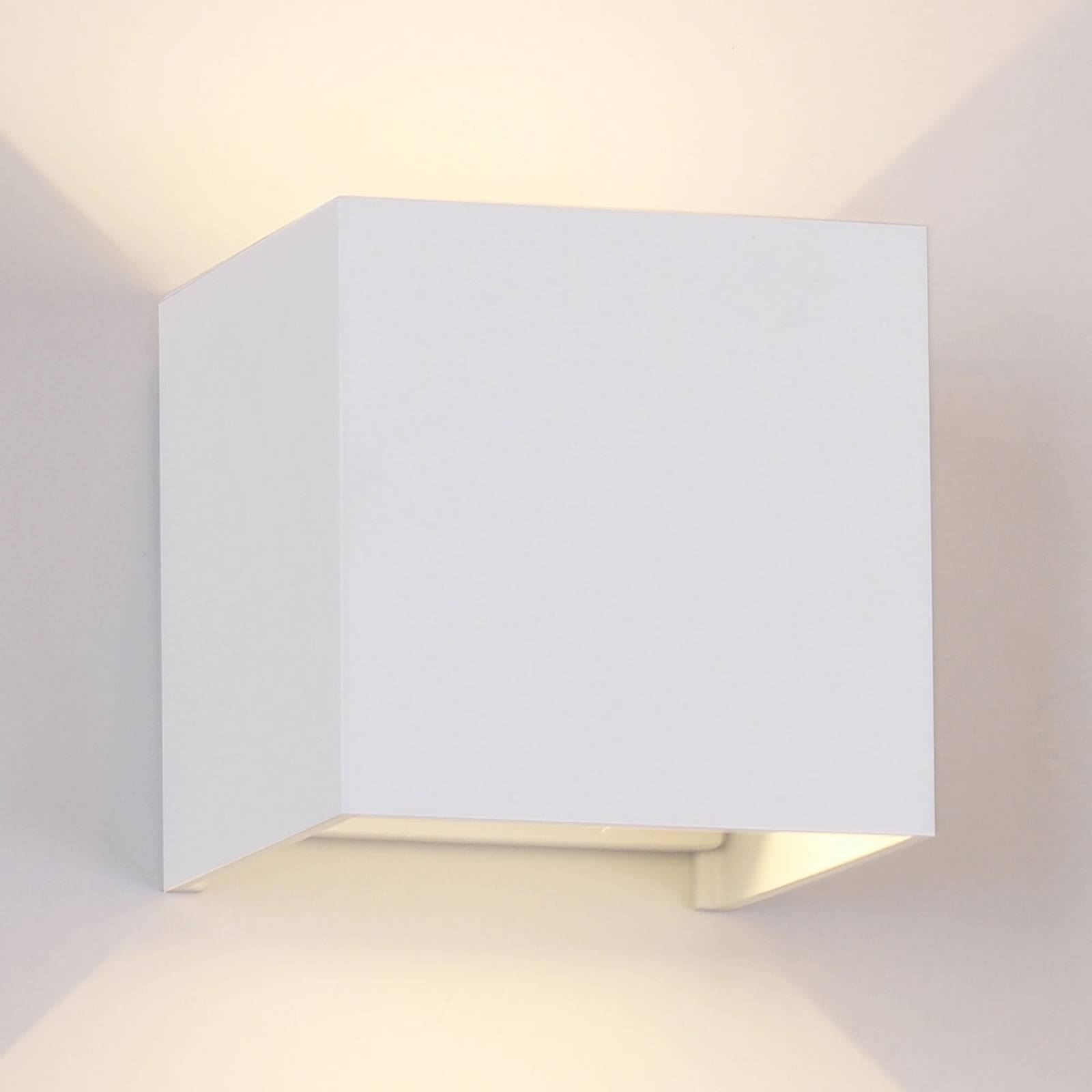 LED-Außenwandleuchte Davos eckig, on/off, weiß LED-Außenwandleuchte Davos eckig, on/off, weiß von Mantra Iluminación
