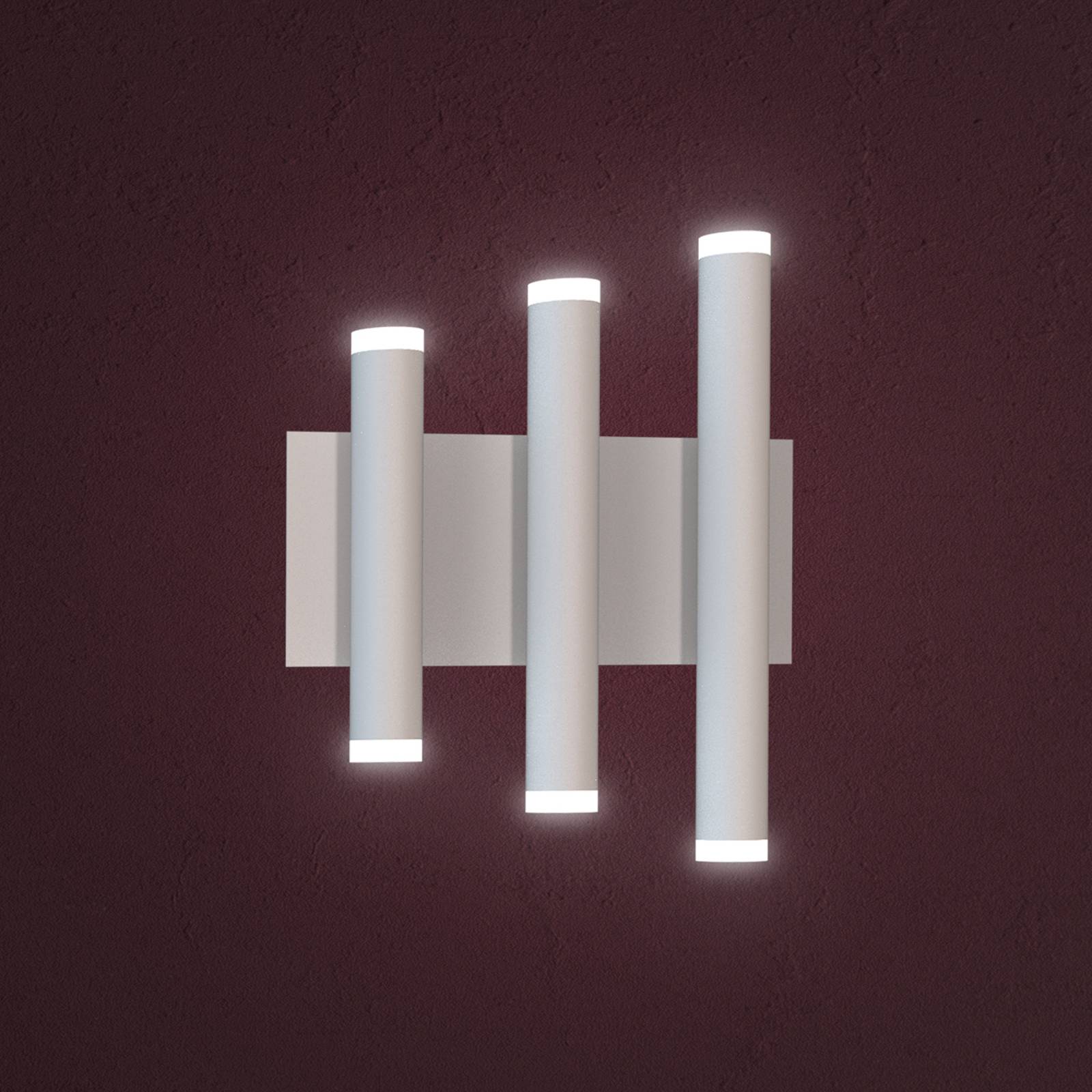 LED-Wandleuchte Cala, weiß, Aluminium, 6 Lichtaustritte LED-Wandleuchte Cala, weiß, Aluminium, 6 Lichtaustritte von Mantra Iluminación