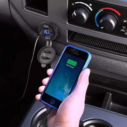 Kompaktes USB C Autoladegerät mit Schnellladefunktion und LED-Display zur Spannungsüberwachung in Fahrzeugen Kompaktes USB C Autoladegerät mit Schnellladefunktion und LED-Display zur Spannungsüberwachung in Fahrzeugen von Marchfunny
