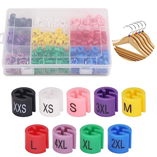 Mardatt Kleiderbügel-Größenmarkierungen, Farbcodierung, Kleidergrößenmarkierungen, Etiketten-Set, 9 Größen von XXS bis 4XL, mit stabiler Aufbewahrungsbox, 290 Stück Mardatt Kleiderbügel-Größenmarkierungen, Farbcodierung, Kleidergrößenmarkierungen, Etiketten-Set, 9 Größen von XXS bis 4XL, mit stabiler Aufbewahrungsbox, 290 Stück von Mardatt