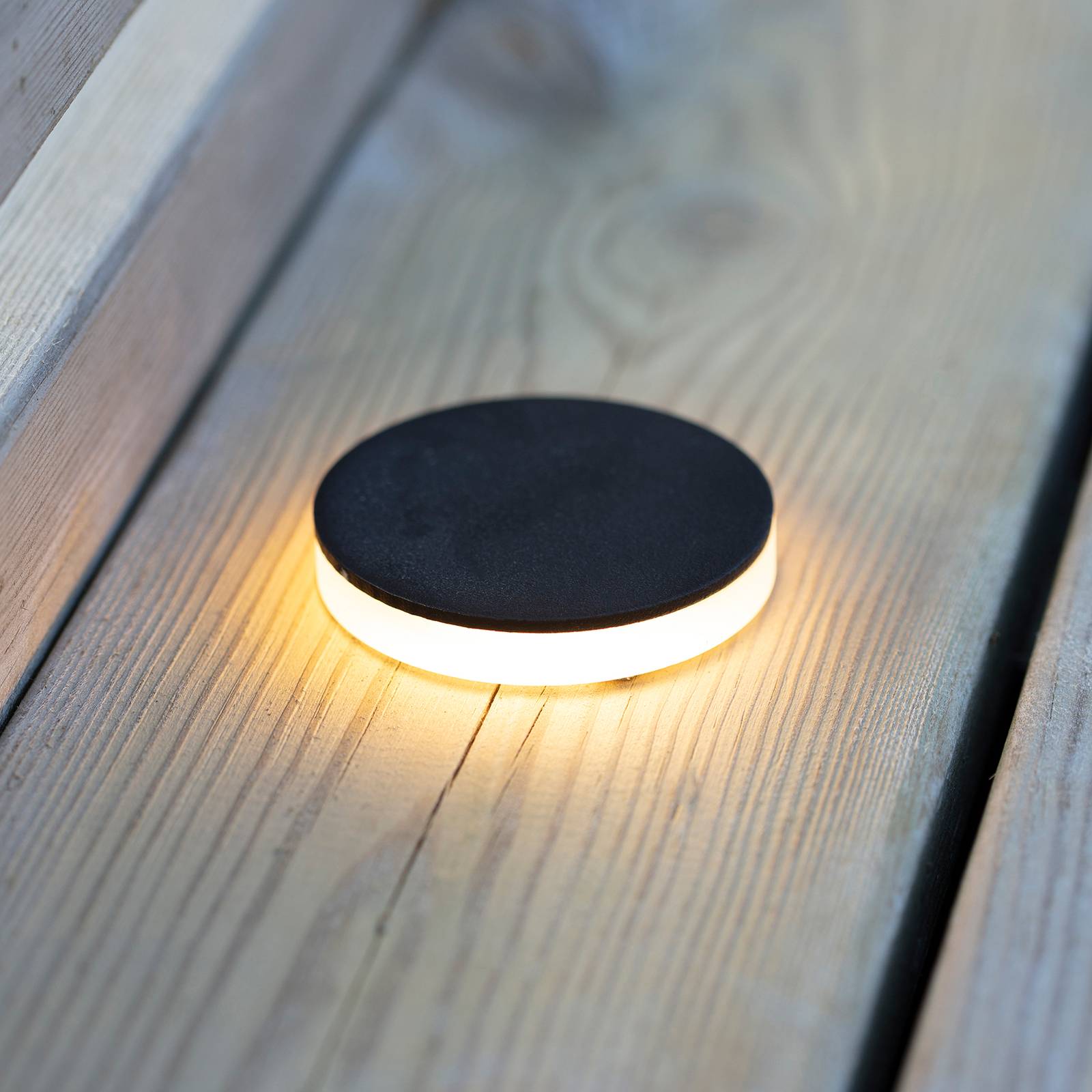 Garden 24 Decklight schwarz 3W seitlich Ø6cm von Markslöjd