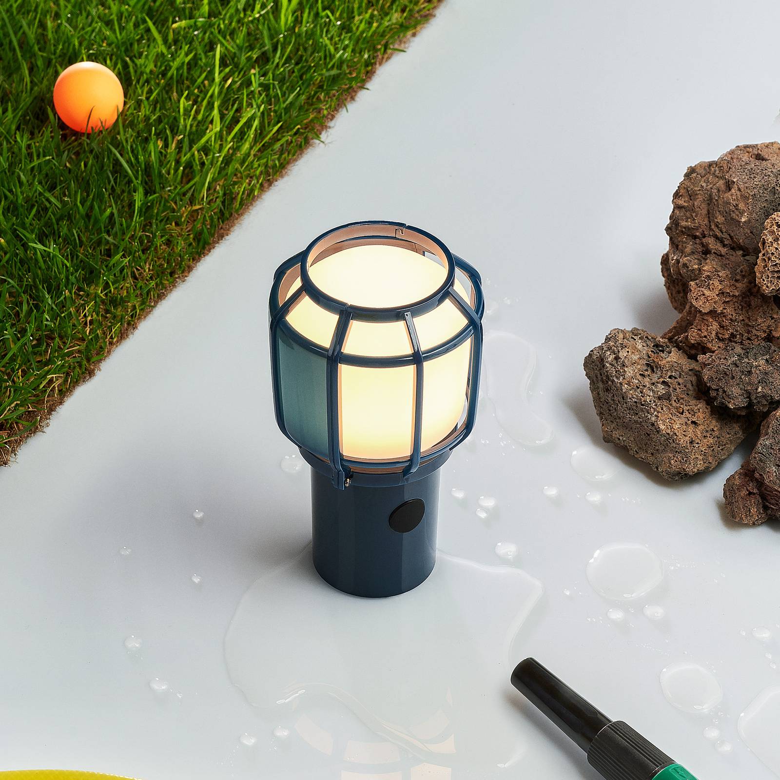 MARSET Chispa LED-Akku-Terrassenlampe IP44 blau MARSET Chispa LED-Akku-Terrassenlampe IP44 blau von Marset