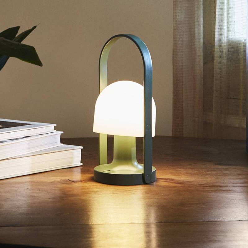MARSET FollowMe LED-Akku-Tischlampe, grün von Marset