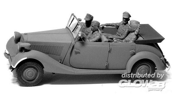 Fräulein, what are you doing today? Fräulein, what are you doing today? von Master Box Plastic Kits