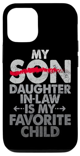 Meine Schwiegertochter ist mein Lieblingskind, der im Retro-Stil ersetzt wurde Hülle für iPhone 12/12 Pro von Matching Family Daughter In Law Father Mother Tee