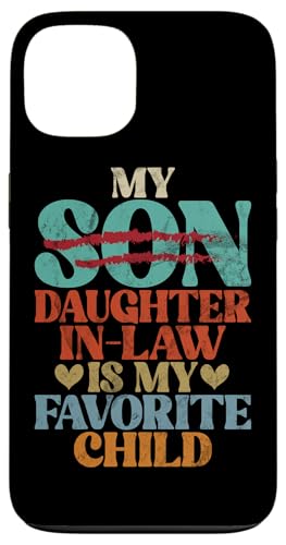 Meine Schwiegertochter ist mein Lieblingskind, der im Retro-Stil ersetzt wurde Hülle für iPhone 13 von Matching Family Daughter In Law Father Mother Tee