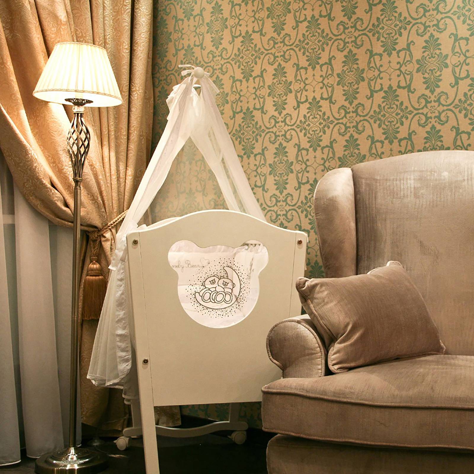 Maytoni Grace Stehleuchte 1-flammig messing/beige Maytoni Grace Stehleuchte 1-flammig messing/beige von Maytoni