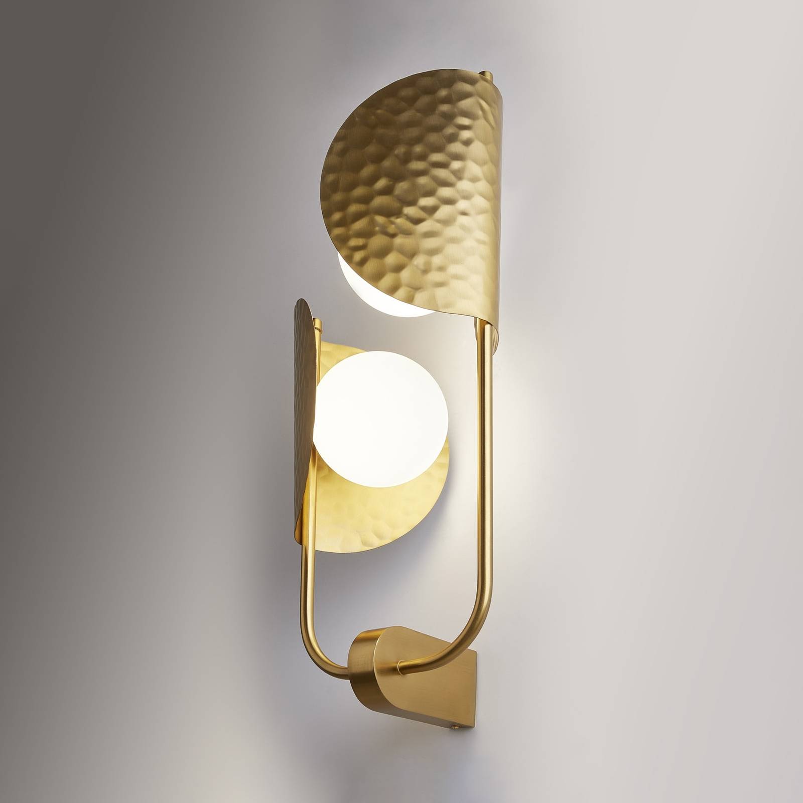 Maytoni Wandleuchte Tropic, rechts, messing, 2-flg., Metall Maytoni Wandleuchte Tropic, rechts, messing, 2-flg., Metall von Maytoni