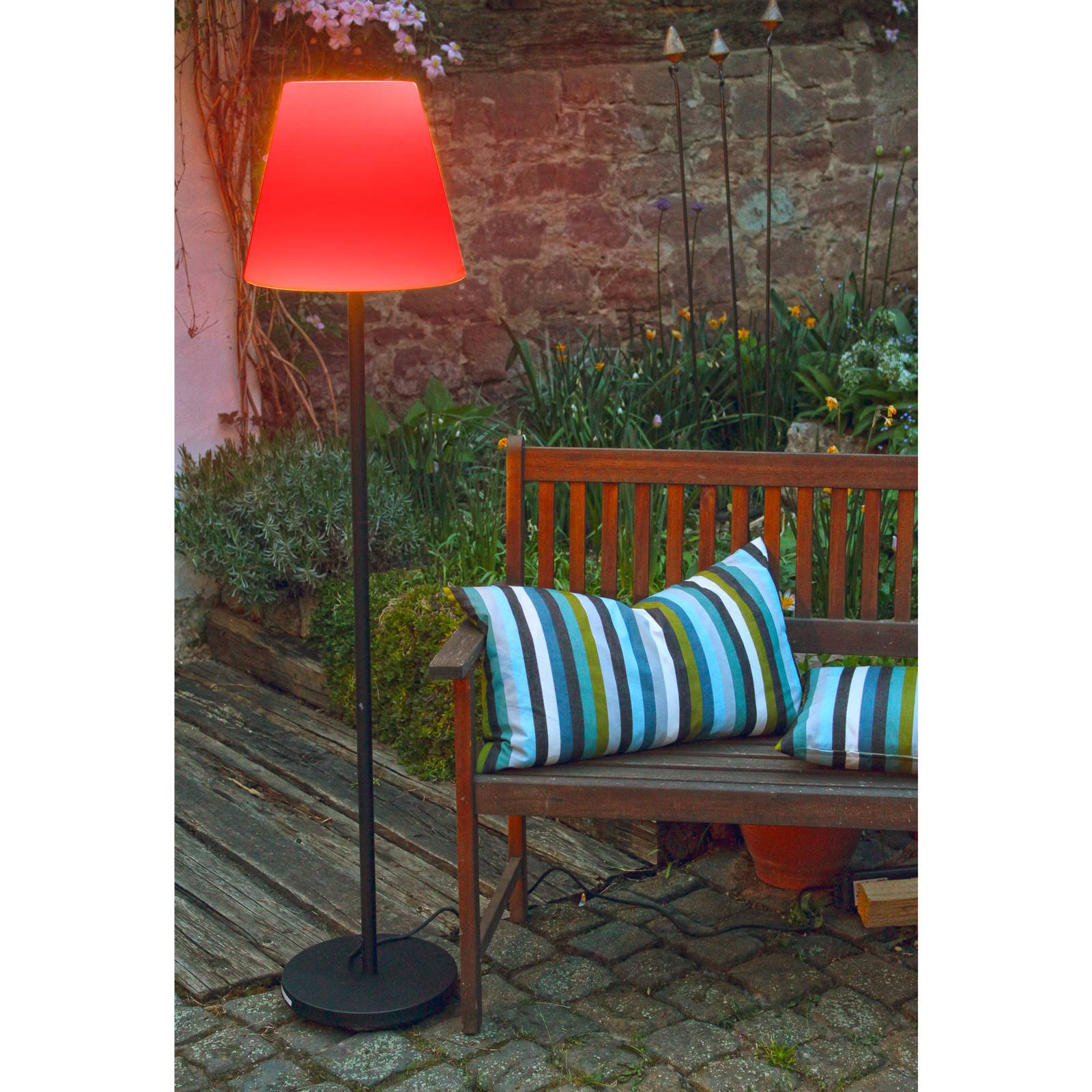 Megatron LED-Stehleuchte Danna runder Schirm IP44 Megatron LED-Stehleuchte Danna runder Schirm IP44 von Megatron