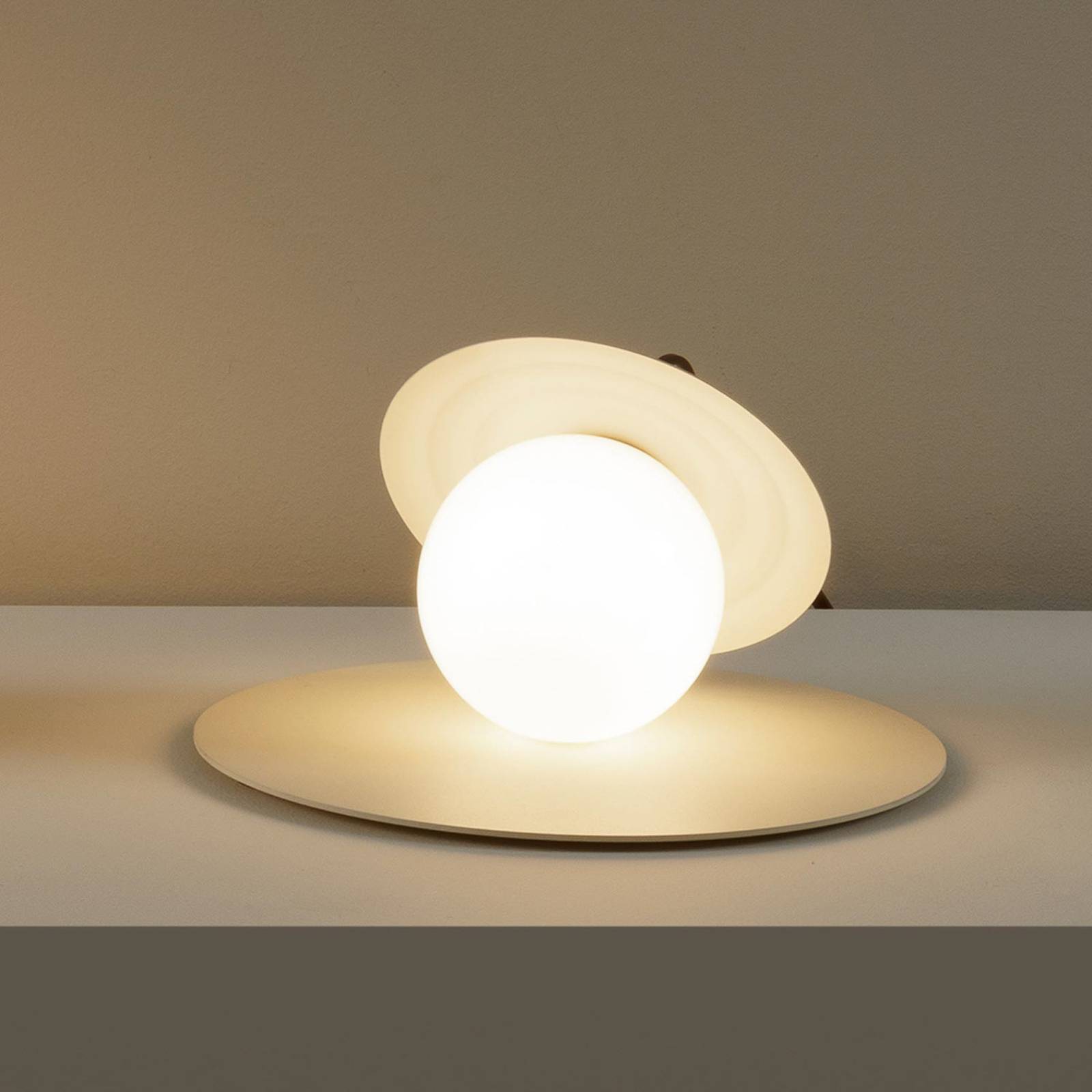 Milan Symphony Tischlampe ohne Gestell nerzfarben Milan Symphony Tischlampe ohne Gestell nerzfarben von Milan Iluminación