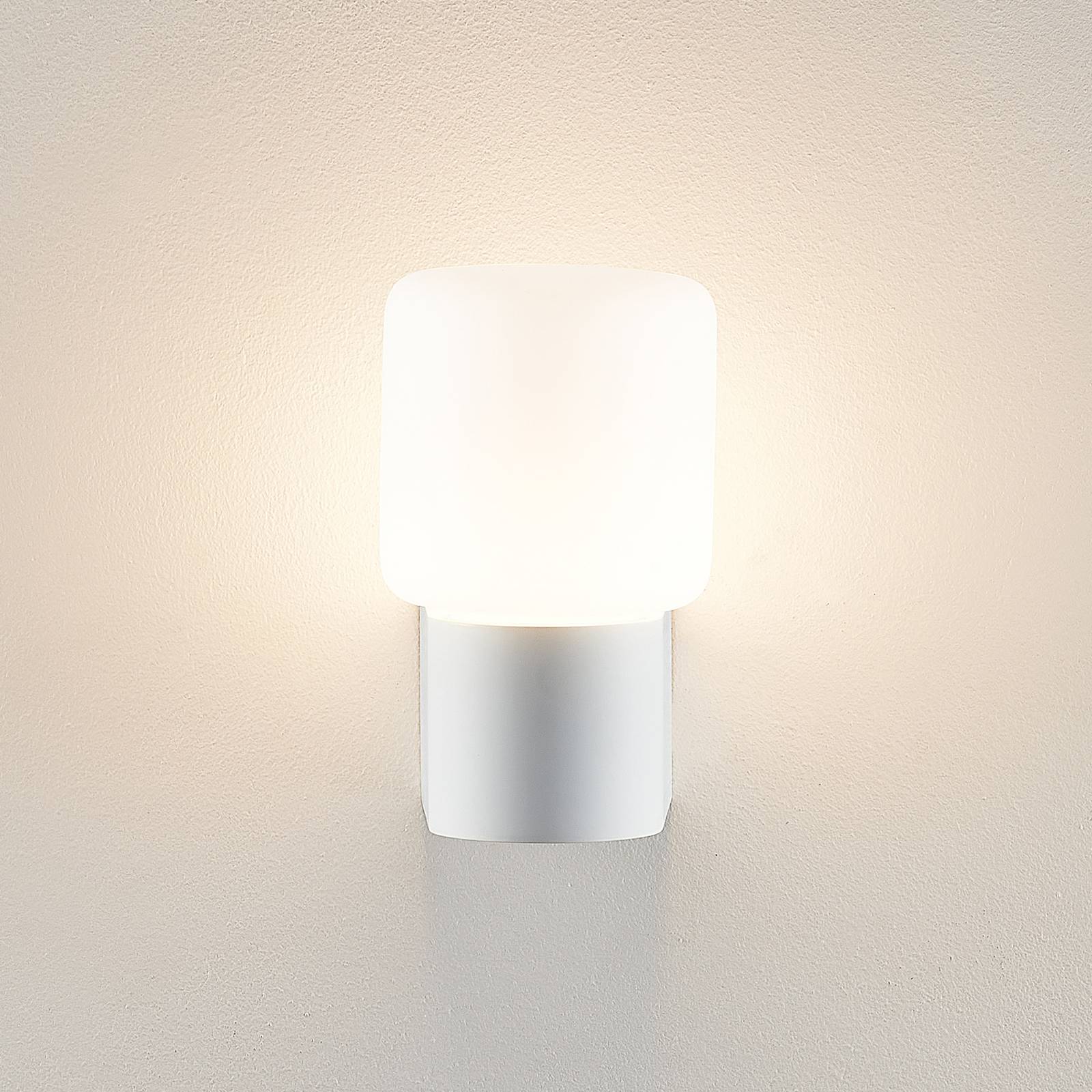 Molto Luce Außenwandlampe Lanu Flat, weiß, Alu/Glas Molto Luce Außenwandlampe Lanu Flat, weiß, Alu/Glas von Molto Luce