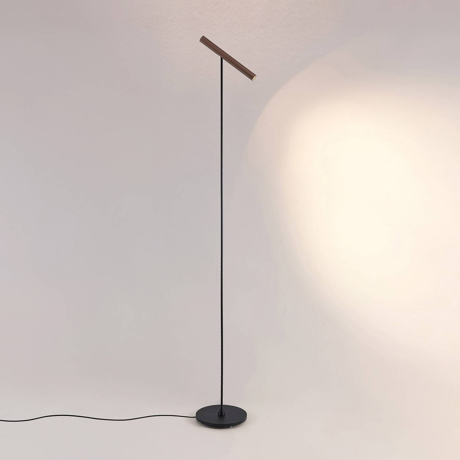 Molto Luce LED-Stehlampe Meyjo F, schwarz/kaffeebraun, Alu Molto Luce LED-Stehlampe Meyjo F, schwarz/kaffeebraun, Alu von Molto Luce