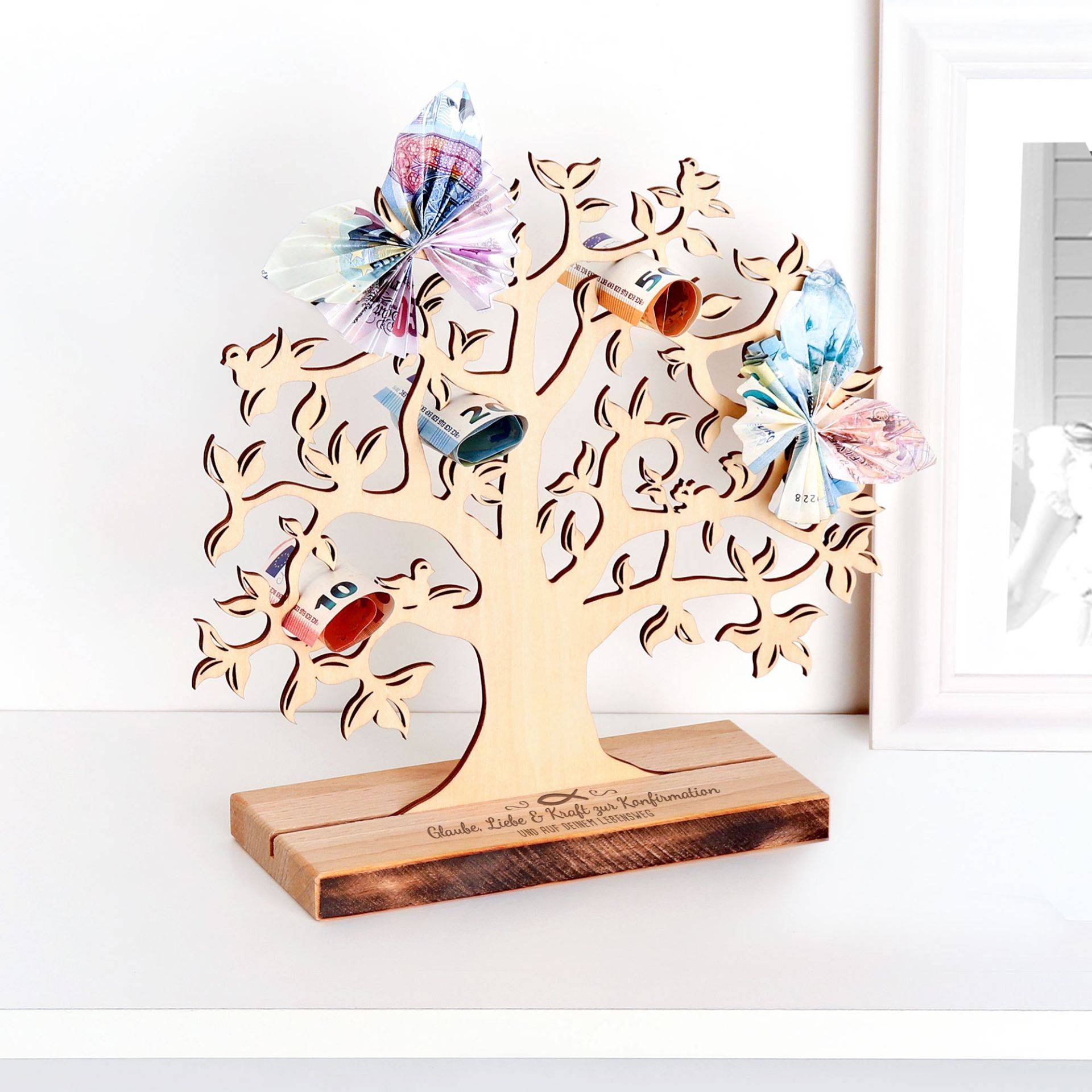 Baum mit Sockel graviert - zur Konfirmation Baum mit Sockel graviert - zur Konfirmation von Monsterzeug
