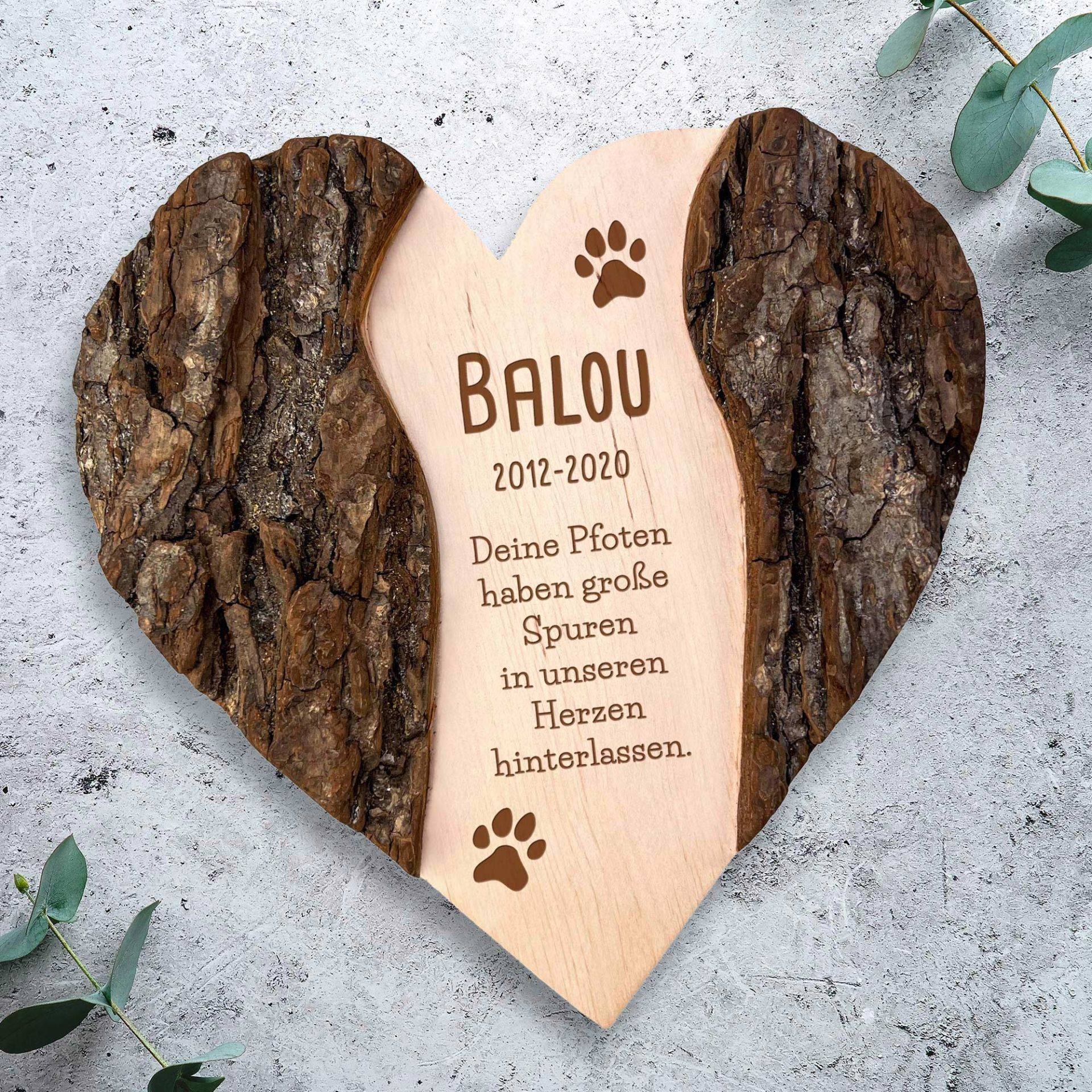 Holzherz mit Gravur zur Trauer - Hund Holzherz mit Gravur zur Trauer - Hund von Monsterzeug