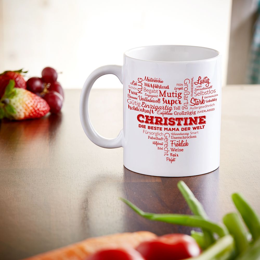 Personalisierte Tasse für Mama - Herz aus Worten Personalisierte Tasse für Mama - Herz aus Worten von Monsterzeug