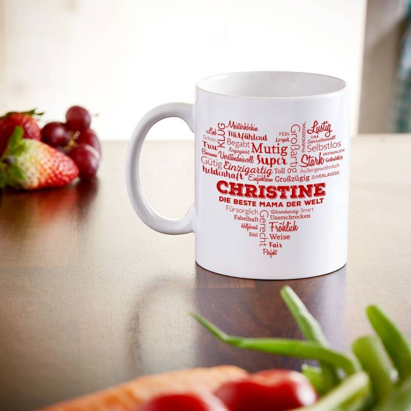Personalisierte Tasse für Mama - Herz aus Worten von Monsterzeug