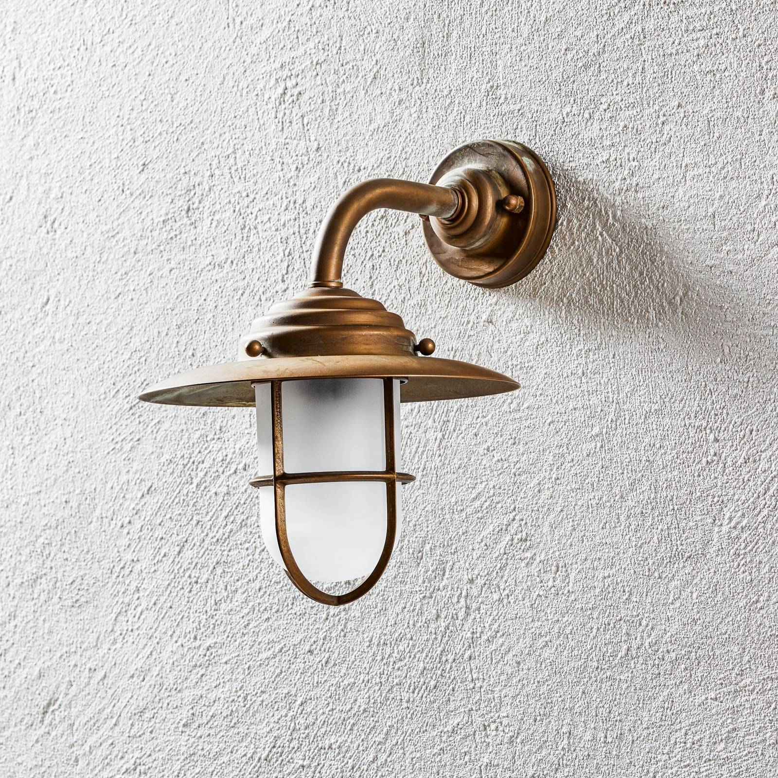 Außenwandleuchte Antique mit Gitter, Glas matt Außenwandleuchte Antique mit Gitter, Glas matt von Moretti Luce