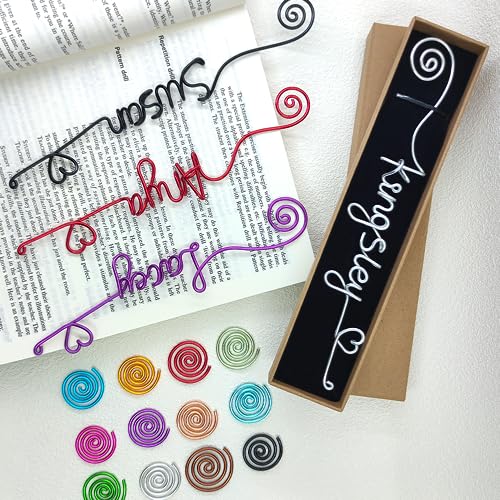 Personalisiertes Draht-Lesezeichen – Passen Sie Ihr Lesezeichen mit Ihrem Namen/Logo an, erhältlich in 14 Farben, für Bücherwürmer und Buchliebhaber, Lehrer, Familie, Freunde und besondere Anlässe. Personalisiertes Draht-Lesezeichen – Passen Sie Ihr Lesezeichen mit Ihrem Namen/Logo an, erhältlich in 14 Farben, für Bücherwürmer und Buchliebhaber, Lehrer, Familie, Freunde und besondere Anlässe. von MornLu