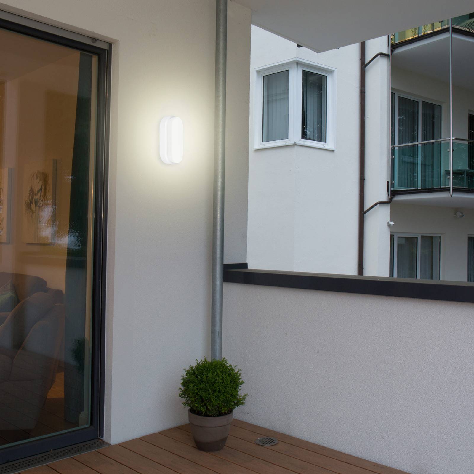 Bulkhead - ovale LED-Deckenleuchte Bulkhead - ovale LED-Deckenleuchte von Müller-Licht