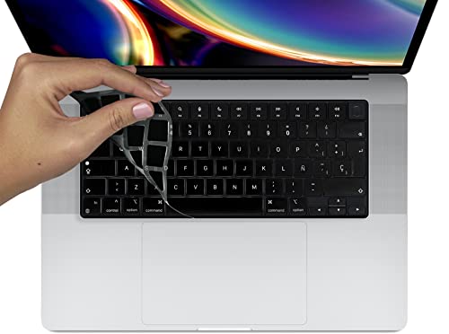 MyGadget Tastaturschutz QWERTY für Apple MacBook Pro 14 & 16 Zoll [ ab 2021 - M1] Air 13" [ ab 2022 - A2681 M2] Air 15 [ ab 2023 - A2941] - Folie für spanische Tastatur - Keyboard Cover Schwarz von MyGadget