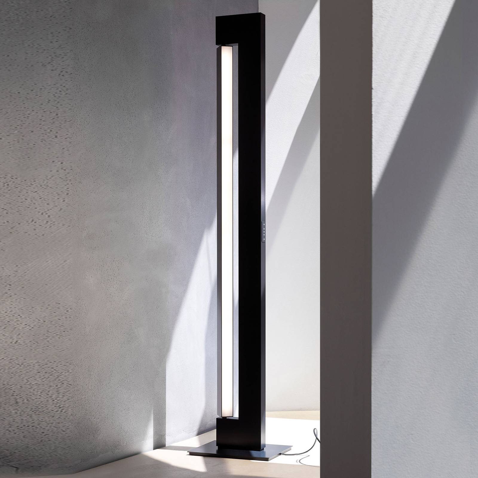 Nemo Ara Stehlampe dim-to-warm anthrazit/anthrazit Nemo Ara Stehlampe dim-to-warm anthrazit/anthrazit von NEMO