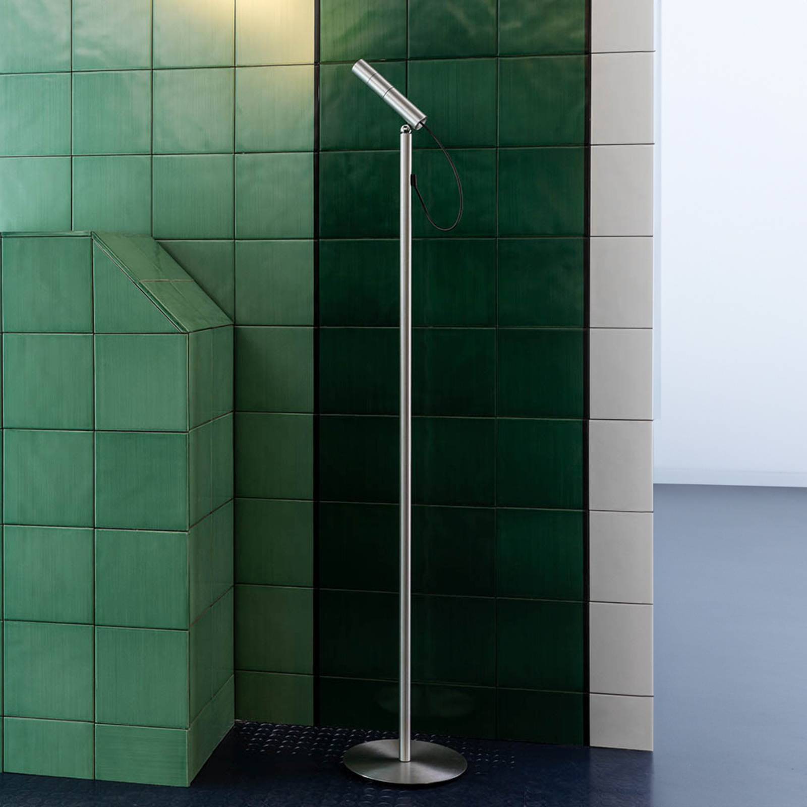 Nemo LED-Stehleuchte Type, alufarben, 2700 K, dimmbar Nemo LED-Stehleuchte Type, alufarben, 2700 K, dimmbar von NEMO