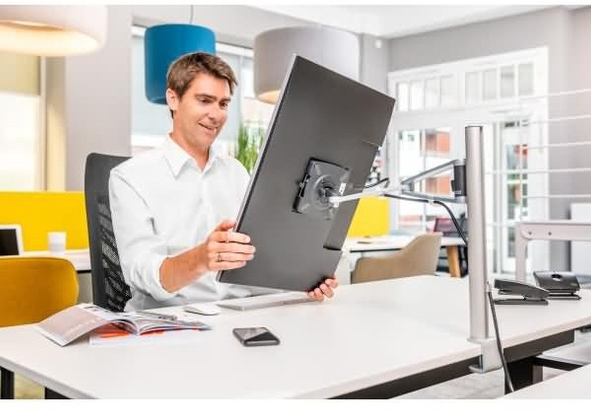 NOVUS Monitorhalter-Set MY one plus 2.0 C. aus MY base C und MY arm 2.0. Monitor-Halterung von NOVUS