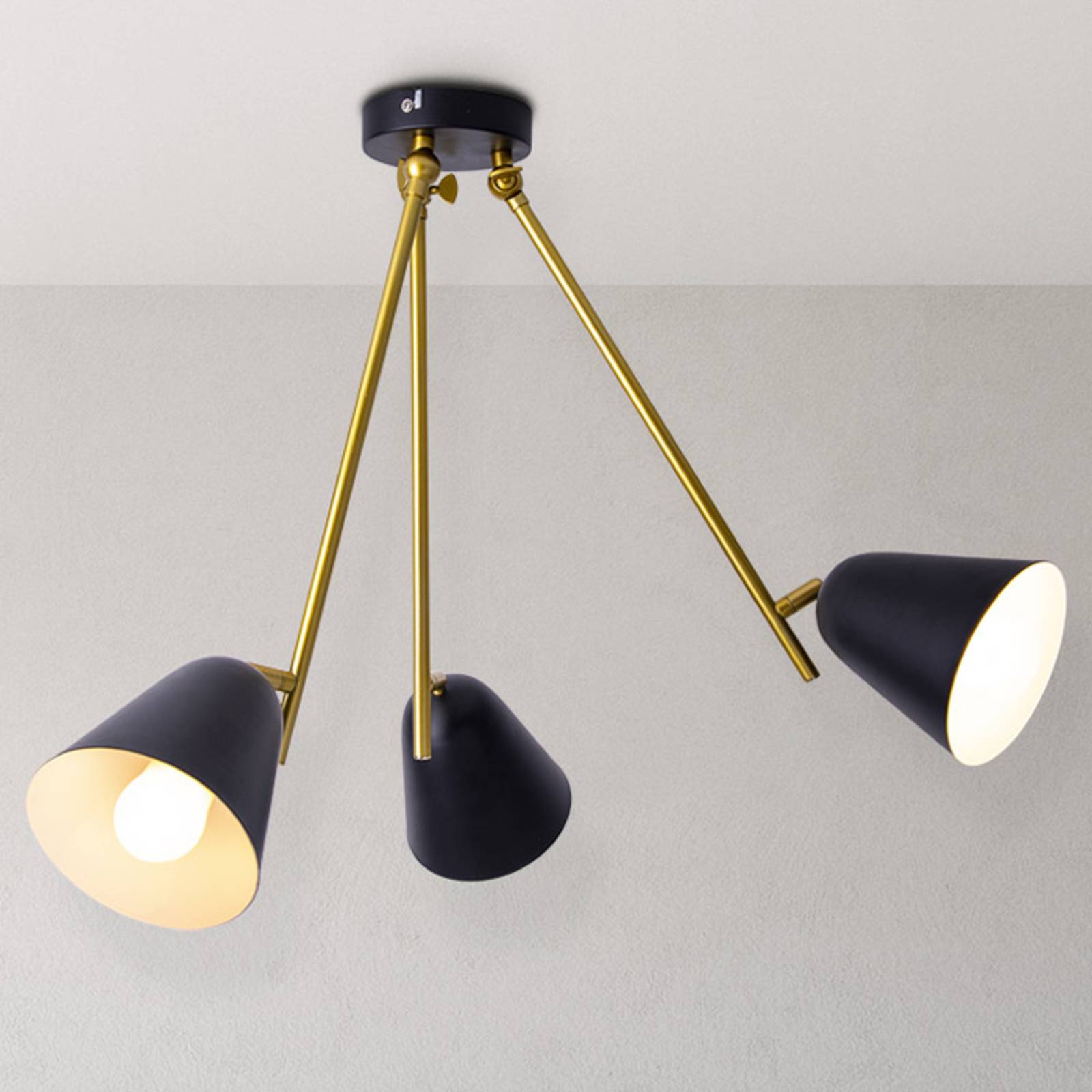 Deckenlampe Triton, schwarz und gold, dreiflammig Deckenlampe Triton, schwarz und gold, dreiflammig von Naeve Leuchten