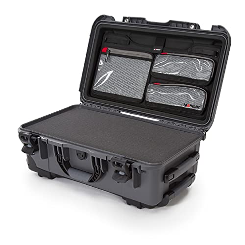 Nanuk 935 Wasserdichter Hartschalenkoffer Mit Rädern und Anpassbarer Schaum und Organizer für Deckele - Graphit Nanuk 935 Wasserdichter Hartschalenkoffer Mit Rädern und Anpassbarer Schaum und Organizer für Deckele - Graphit von NANUK
