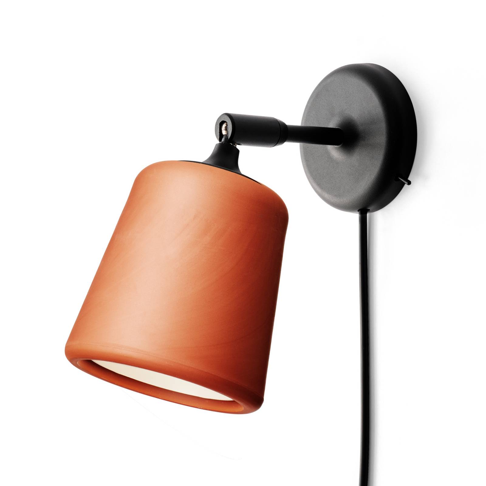 New Works Material Originals Wandlampe, terracotta von New Works