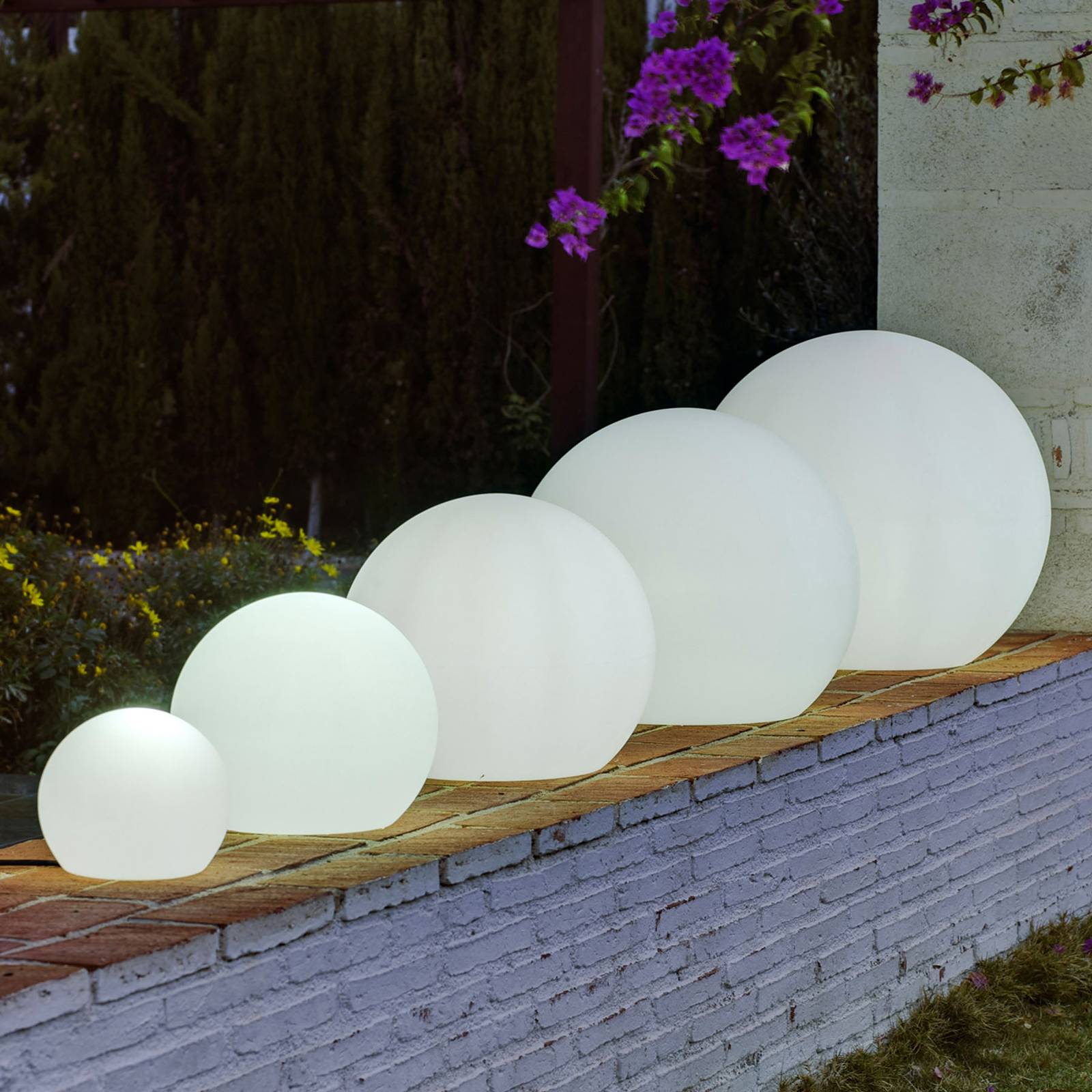 Newgarden Buly Bodenleuchte Kugel, Ø 50 cm Newgarden Buly Bodenleuchte Kugel, Ø 50 cm von Newgarden