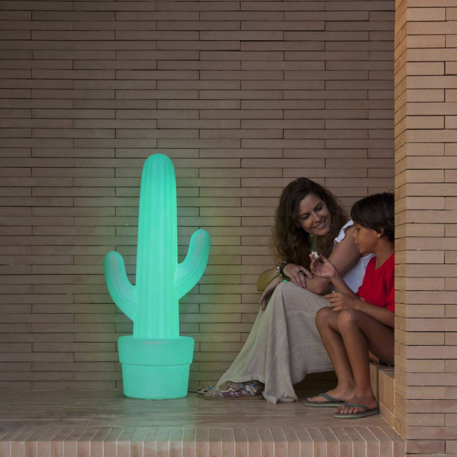 Newgarden Kaktus LED-Stehleuchte mit Akku von Newgarden