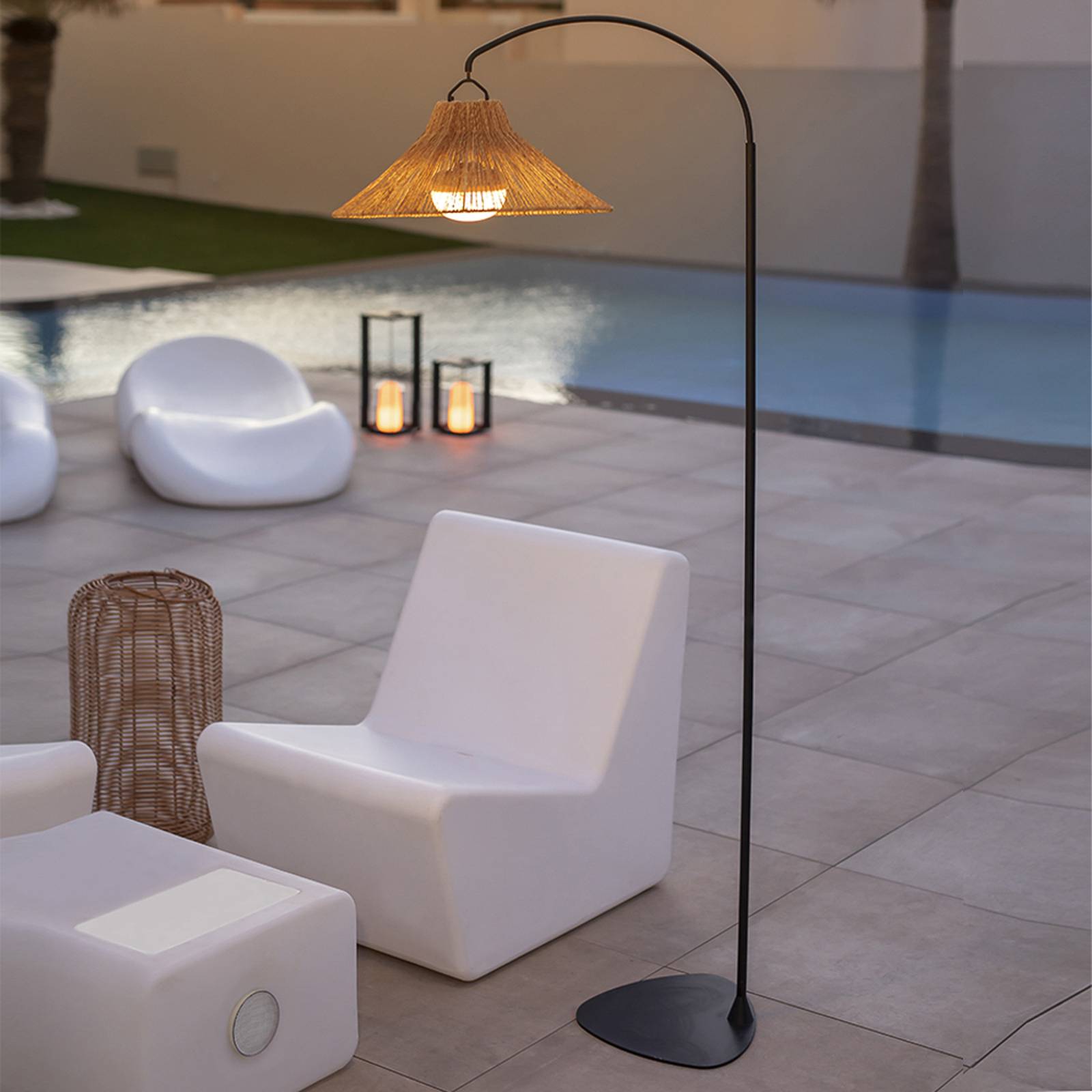 Newgarden Niza LED-Stehleuchte, innen/außen, 168cm Newgarden Niza LED-Stehleuchte, innen/außen, 168cm von Newgarden