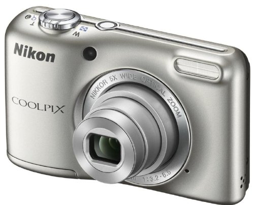 Nikon Coolpix L27 Digitalkamera (16 Megapixel, 5-fach opt. Zoom, 6,9 cm (2,7 Zoll) LCD-Monitor) Kit inkl. 4GB Speicherkarte und Kameratasche silber von Nikon