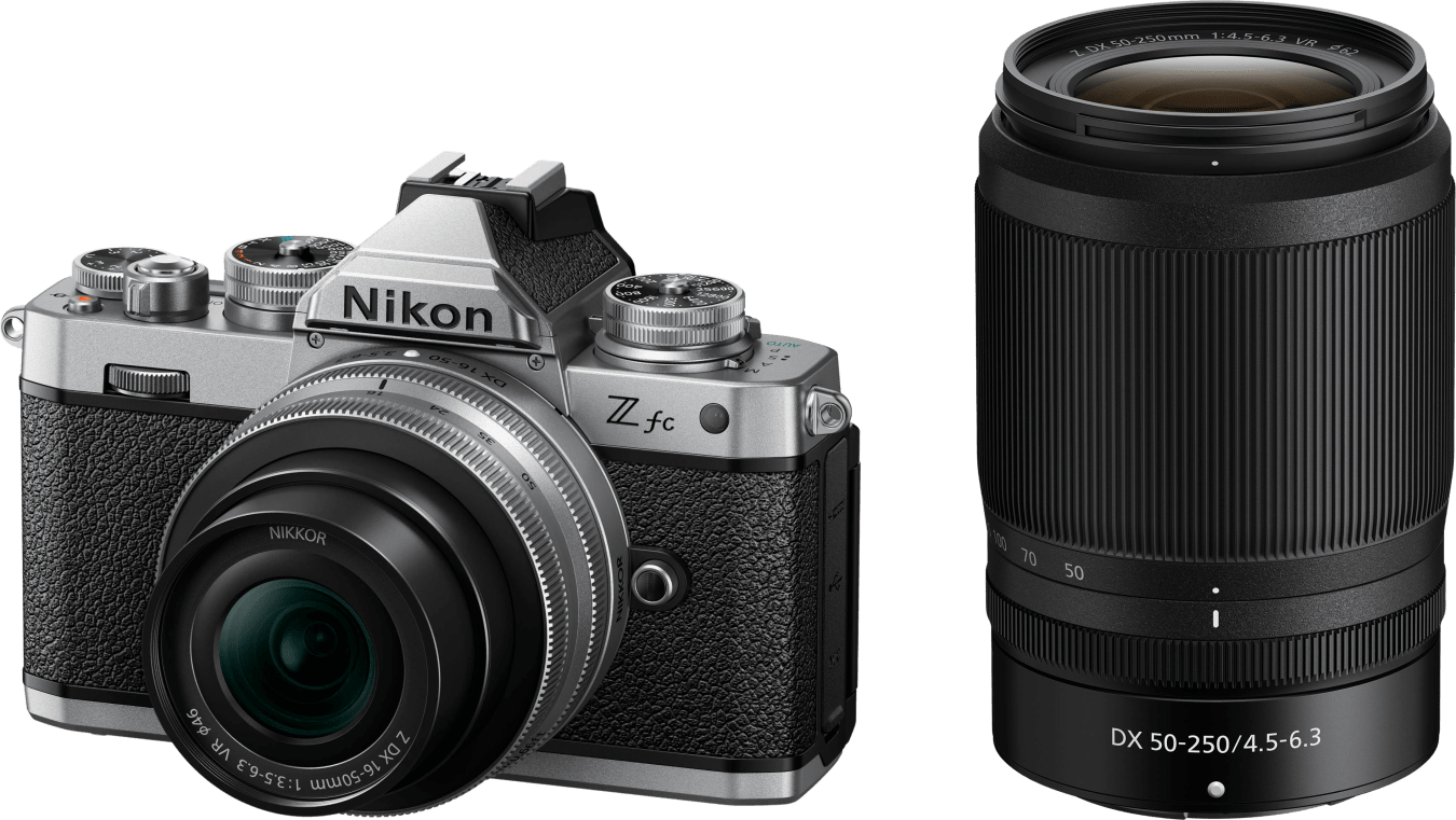 Nikon Z fc + Nikkor Z DX 16-50mm f/3.5-6.3 VR + Nikkor Z DX 50-250mm f/4.5-6.3 VR von Nikon