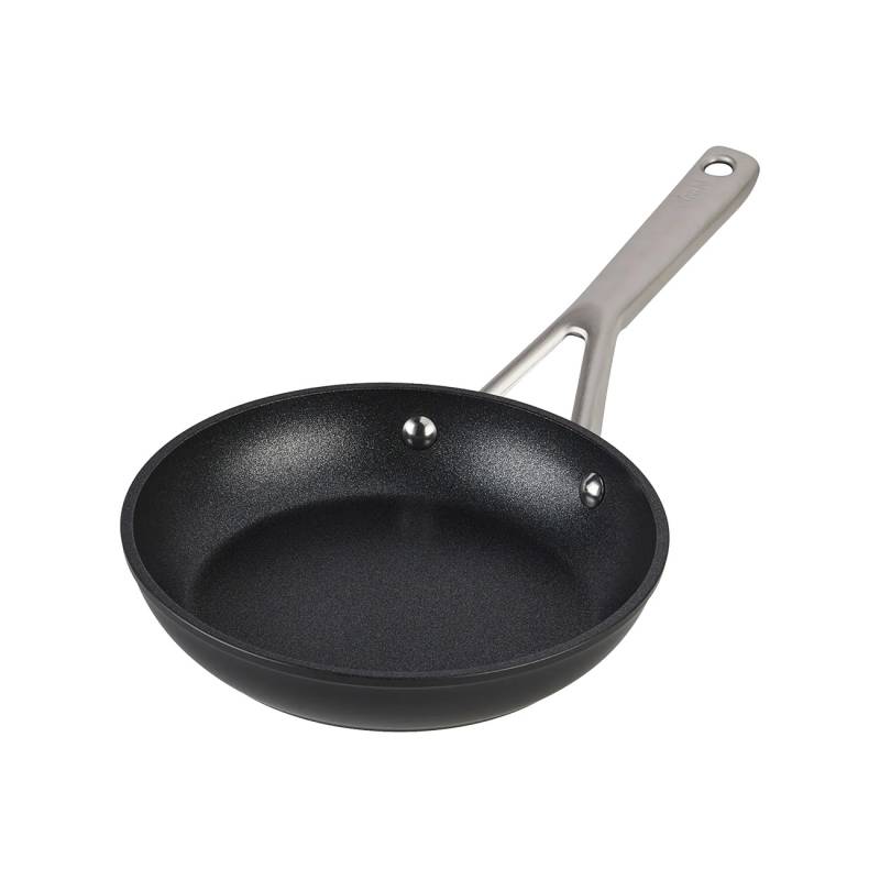 Ninja ZEROSTICK Essentials C10024DE schwarz | Pfanne | 24 cm | geschmiedetes Aluminium | Geeignet f?r alle Kochfeldtypen | ZEROSTICK-Beschichtung von Ninja