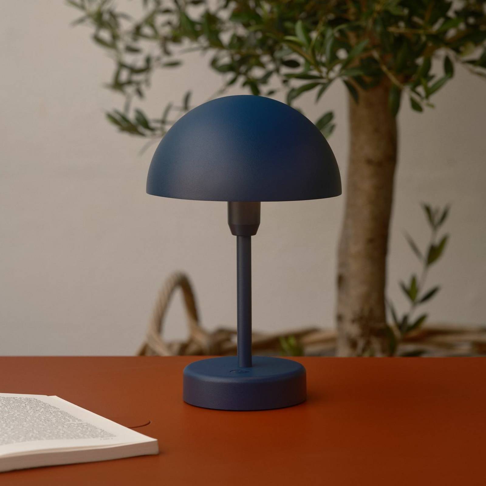 LED-Akku-Tischleuchte Ellen To-Go, blau, Aluminium LED-Akku-Tischleuchte Ellen To-Go, blau, Aluminium von Nordlux