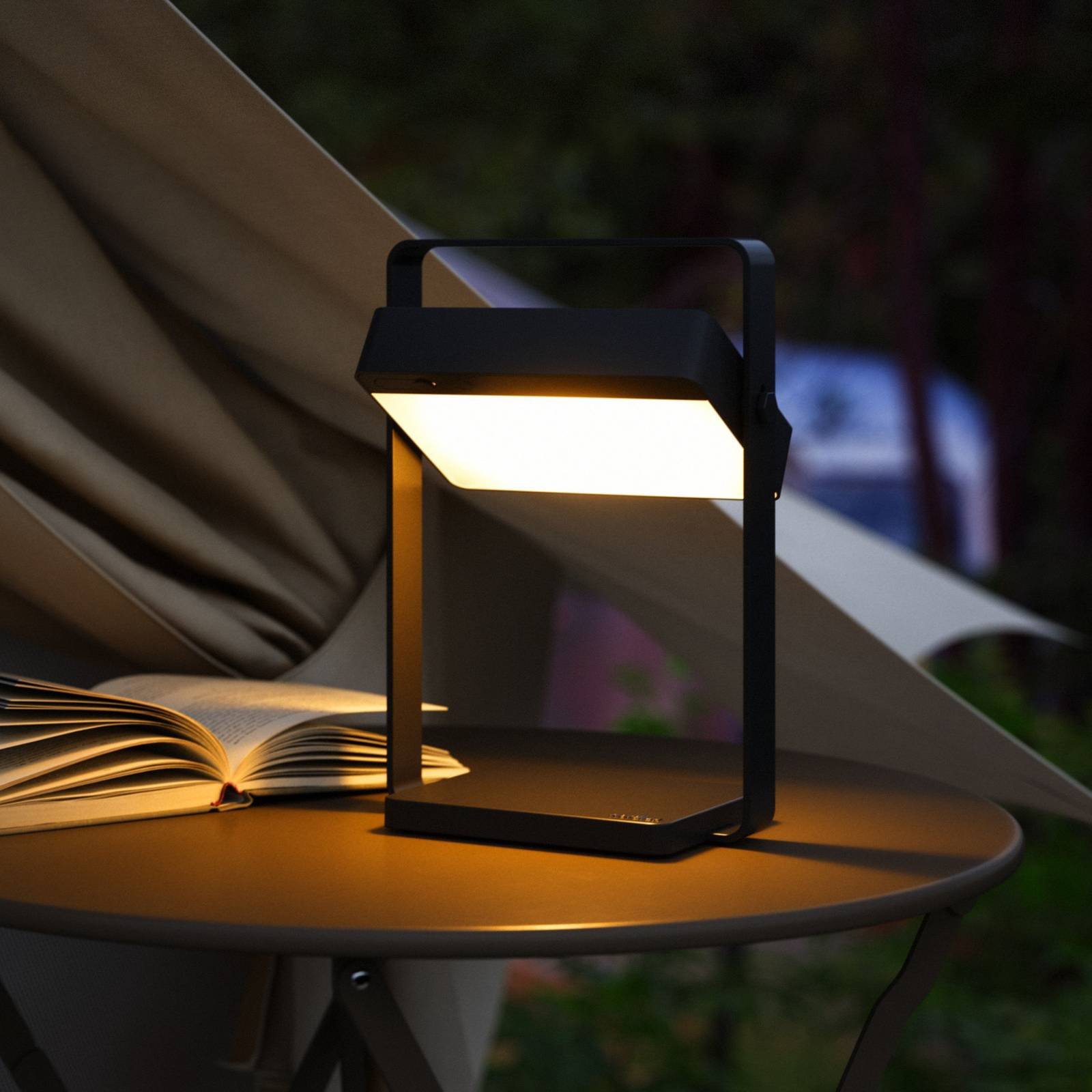 LED-Solar-Tischleuchte Saulio, schwarz, IP44, Alu, USB, Akku LED-Solar-Tischleuchte Saulio, schwarz, IP44, Alu, USB, Akku von Nordlux