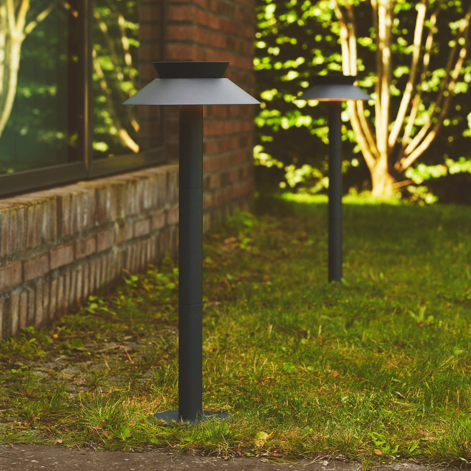LED-Solar-Wegeleuchte Justina, Bewegungsmelder, anthrazit LED-Solar-Wegeleuchte Justina, Bewegungsmelder, anthrazit von Nordlux