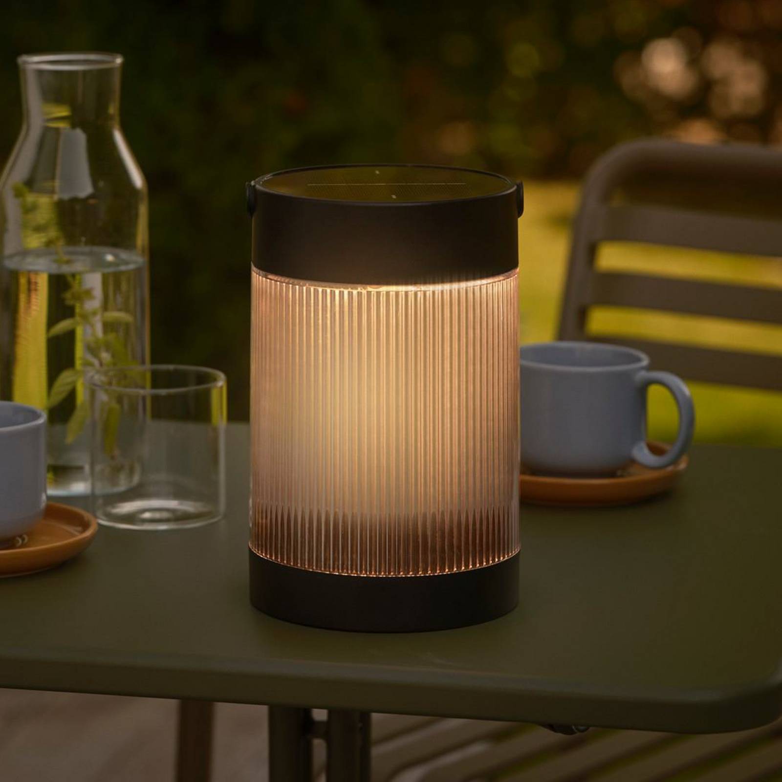 Solar-Tischleuchte Coupar, schwarz, Kunststoff, IP44 Solar-Tischleuchte Coupar, schwarz, Kunststoff, IP44 von Nordlux